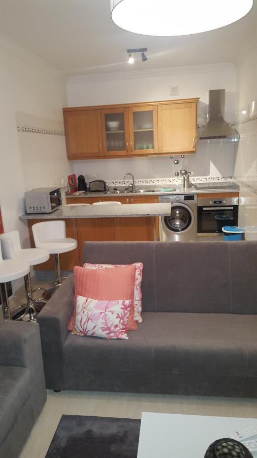 Apartamento Luminoso Urb. Quinta Das Palmeiras Porches  Exteriör bild