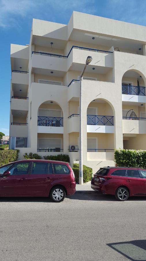 Apartamento Luminoso Urb. Quinta Das Palmeiras Porches  Exteriör bild